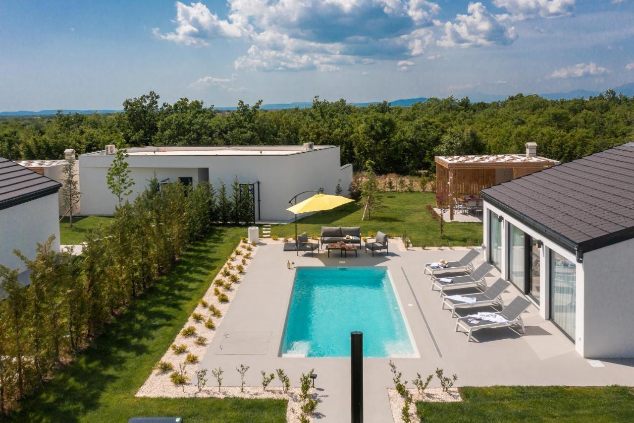 Bandelli Villas Oklaj Exterior photo